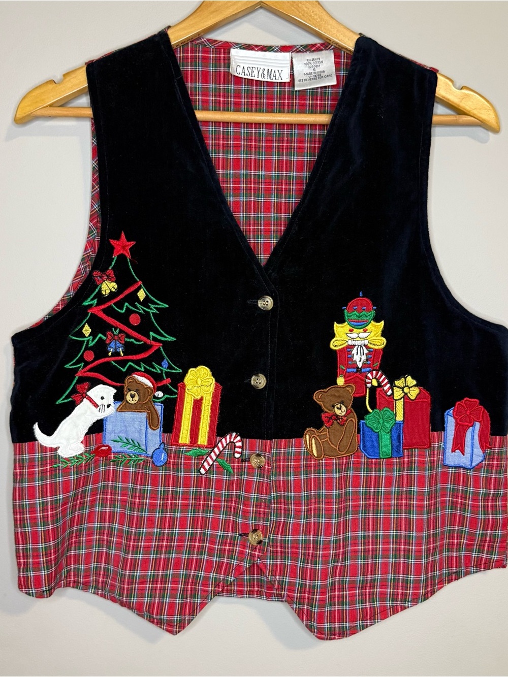 Casey & Max Women's Black Velvet Plaid Holiday Vest